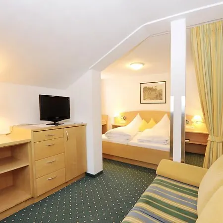 Hotel Cresta Tschagguns - Montafon 3*