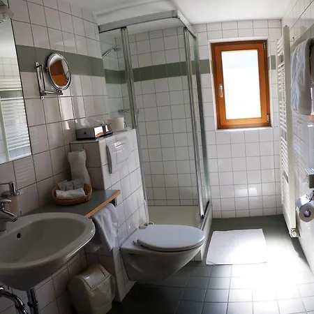 Hotell Hotel Cresta Tschagguns - Montafon Schruns