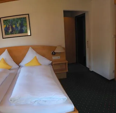 Hotell Hotel Cresta Tschagguns - Montafon